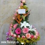 Ramo De Flores Adele · Arreglo Floral A Domicilio