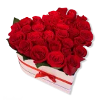 Baul Corazon X 36 Rosas · Flores Frescas En Bogotá