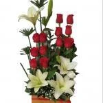 Ramo En Rosas Y Lirios · Ramos Y Arreglos Florales — Bogotá