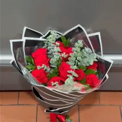 12 Rosas Rojas En Papel Coreano + Luces - Imagen 2